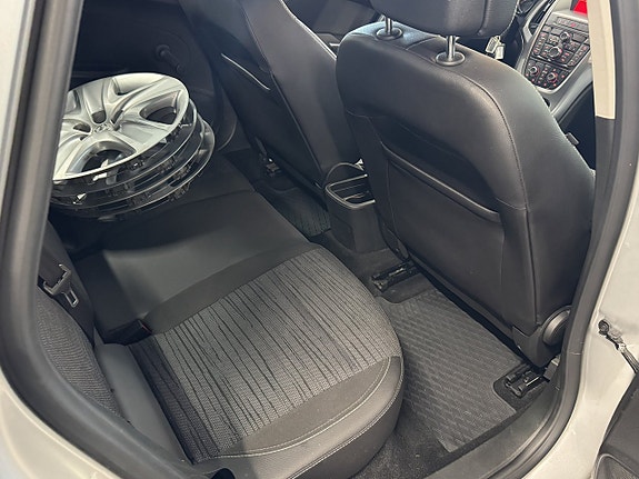 Opel Astra 16 of 17