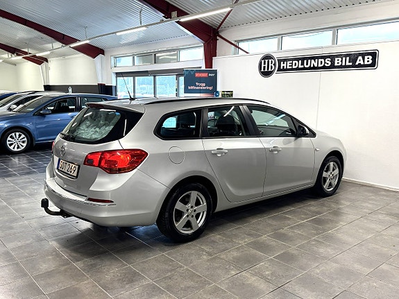Opel Astra 11 of 17