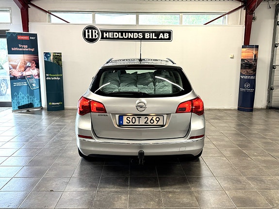 Opel Astra 9 of 17