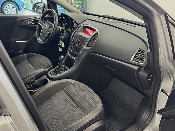 Opel Astra 14 of 17