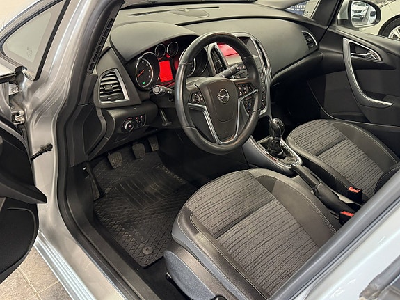 Opel Astra 13 of 17
