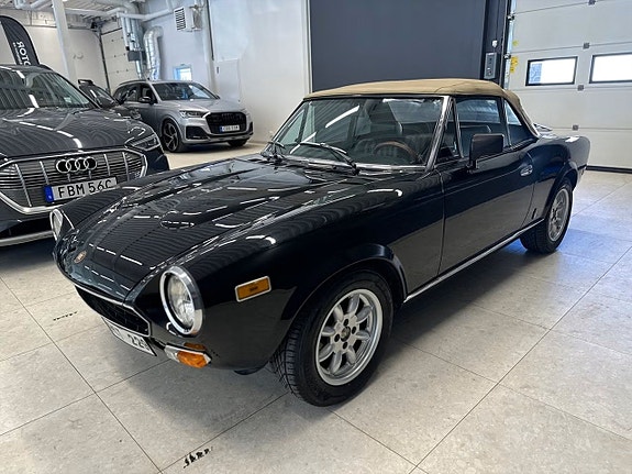 Fiat Spider 5 of 21