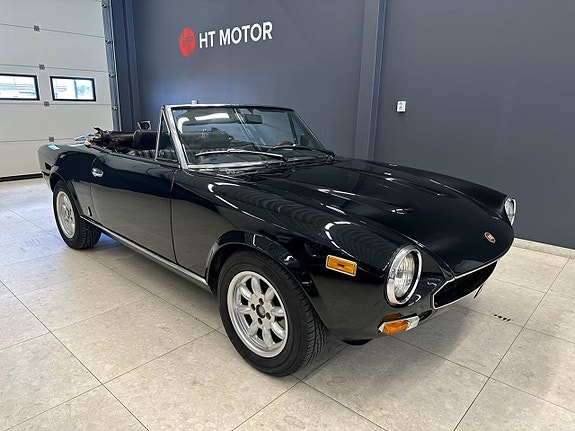Fiat Spider 2 of 21