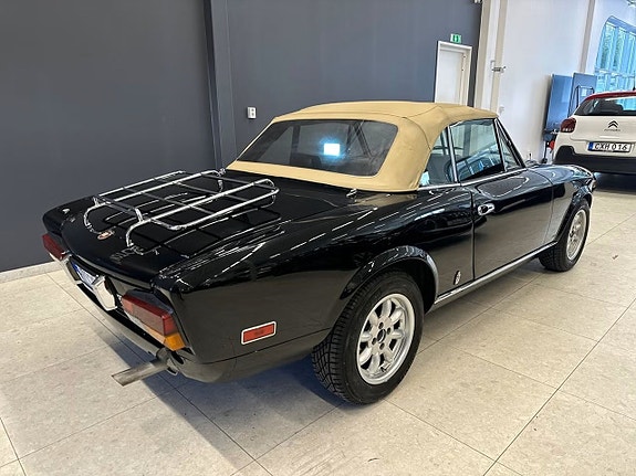 Fiat Spider 11 of 21