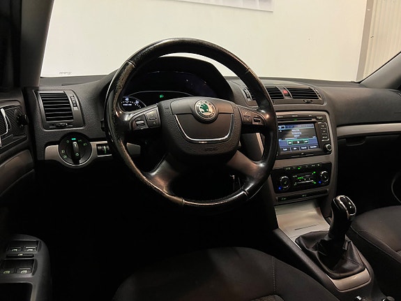Skoda Octavia 12 of 24