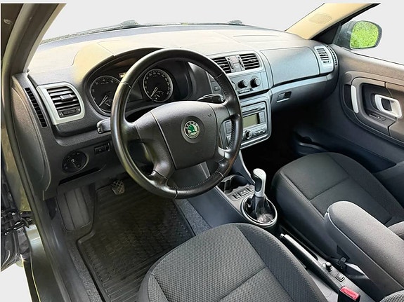 Skoda Fabia 9 of 12