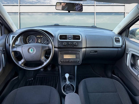 Skoda Fabia 6 of 12