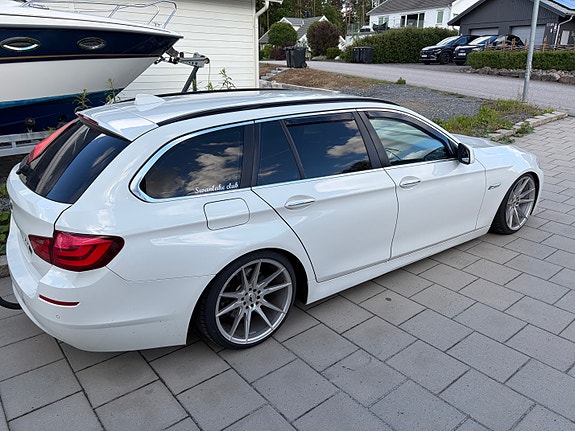 BMW 520d 3 of 8