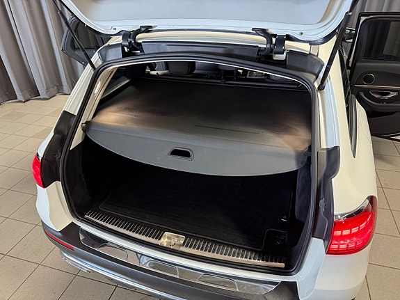 Mercedes-Benz E220 d 20 of 30