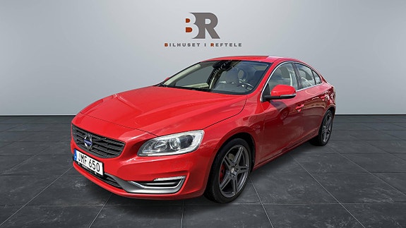 Volvo S60 4 of 5