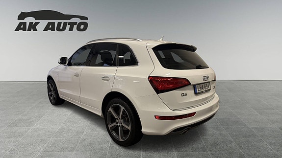 Audi Q5 2 of 5