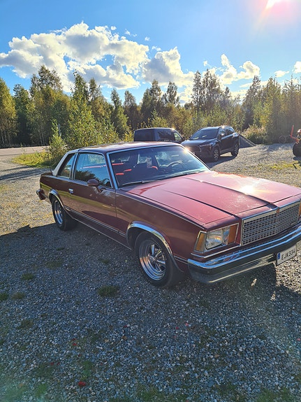 Chevrolet Malibu 2 of 5
