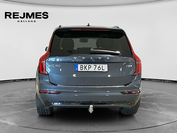 Volvo XC90 8 of 16