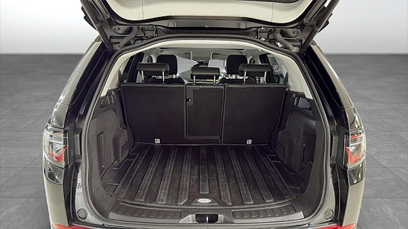 Land Rover Discovery Sport 5 of 5