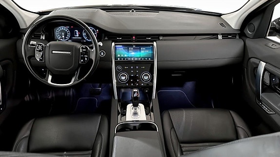 Land Rover Discovery Sport 3 of 5