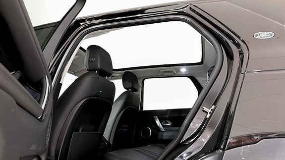 Land Rover Discovery Sport 8 of 12
