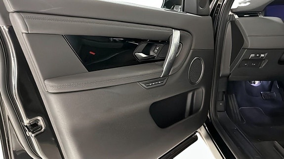 Land Rover Discovery Sport 6 of 12