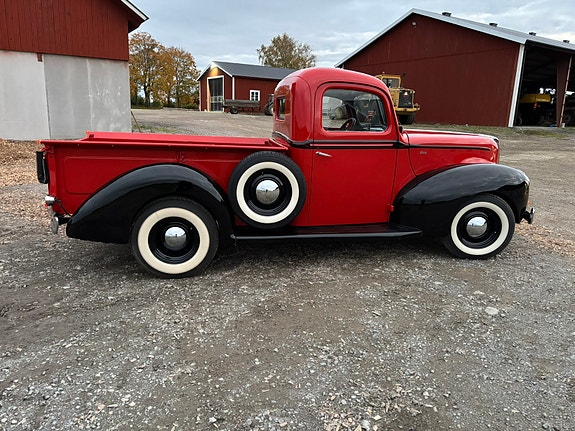 Ford V8 4 of 5