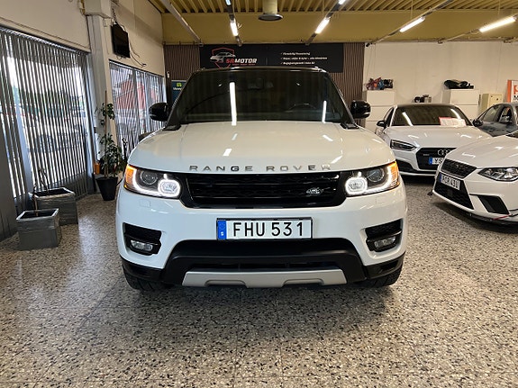 Land Rover Range Rover Sport 5 of 5