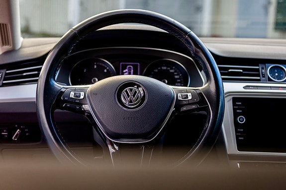Volkswagen Passat 5 of 5