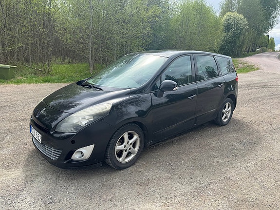 Renault Grand Scenic III 3 of 5