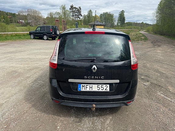 Renault Grand Scenic III 7 of 16