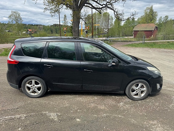 Renault Grand Scenic III 10 of 16