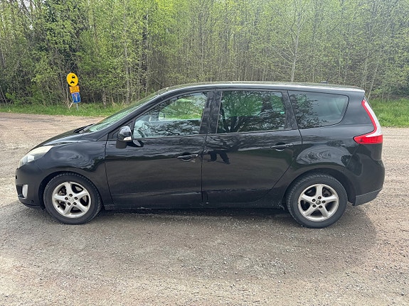 Renault Grand Scenic III 4 of 5