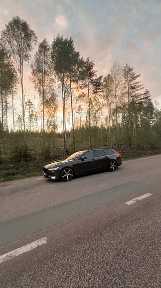 Volvo V90 3 of 4