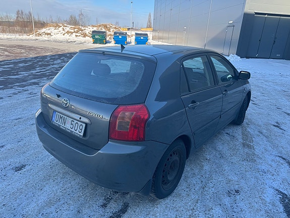 Toyota Corolla 6 of 13