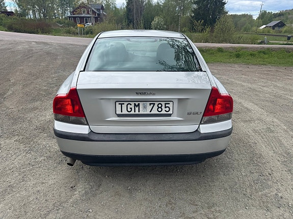 Volvo S60 5 of 5