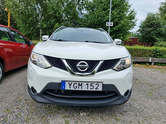 Nissan Qashqai 2 of 5