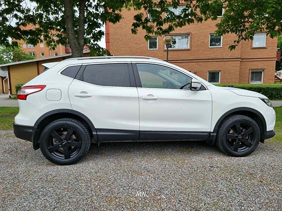 Nissan Qashqai 3 of 5