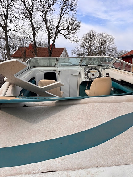Chris Craft 218 Concept Cruiser + nytt släp 4 of 5