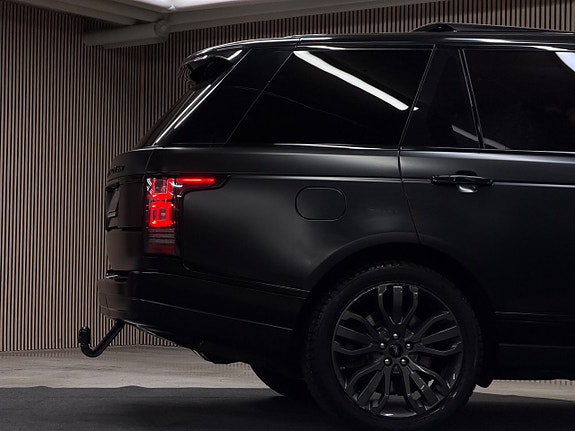 Land Rover Range Rover 12 of 27