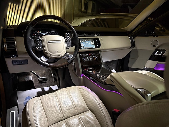 Land Rover Range Rover 14 of 27