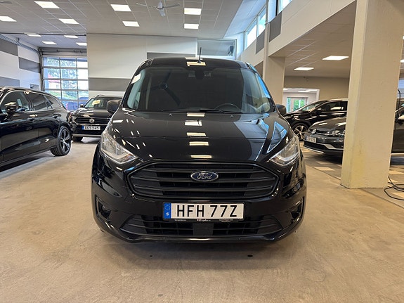 Ford Transit Connect 2 of 5