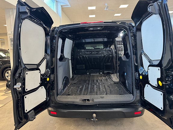 Ford Transit Connect 7 of 15