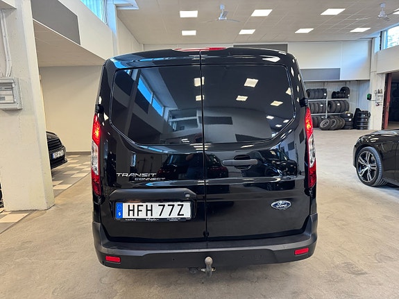 Ford Transit Connect 5 of 5