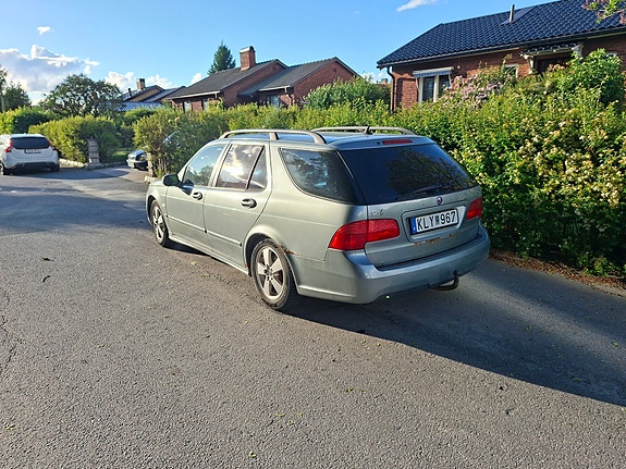 Saab 9-5 4 of 5