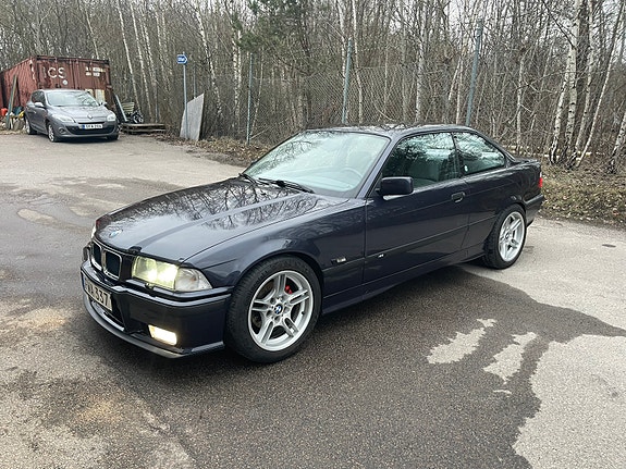 BMW 323Ci 8 of 13