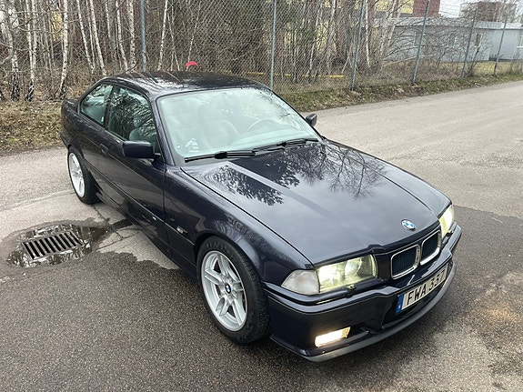 BMW 323Ci 9 of 13
