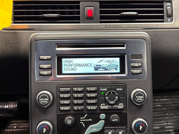 Volvo V70 22 of 26