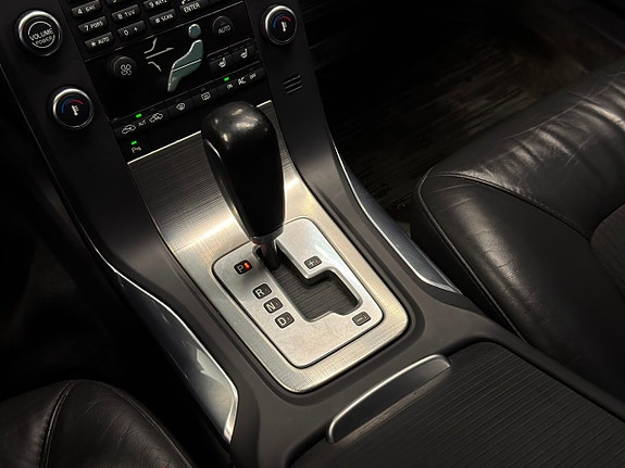 Volvo V70 20 of 26