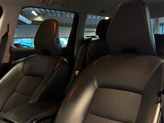 Volvo V70 14 of 26