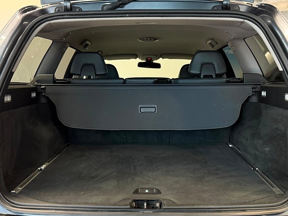 Volvo V70 8 of 26