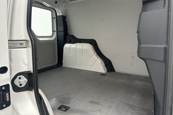 Volkswagen Caddy 14 of 30