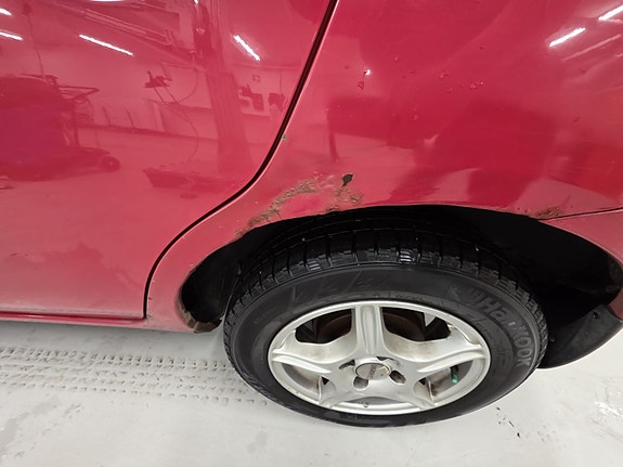 Nissan Micra 11 of 11