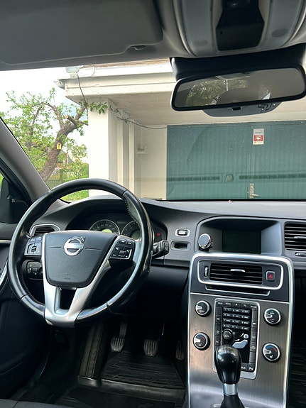 Volvo V60 5 of 6