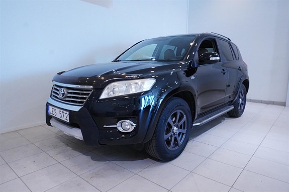 Toyota RAV4 2 of 5